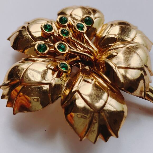 VTG Mid Century Large Brooch Green Rhinestone Floral 1940s 50s Gold Tone Pin - Picture 5 of 9